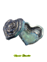 Love in Resin: Rose-Adorned Heart Container - Image 5