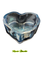 Love in Resin: Rose-Adorned Heart Container - Image 4