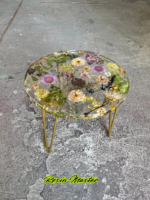 Hand-Poured Epoxy Resin Table with Natural Floral Inclusions - Image 4