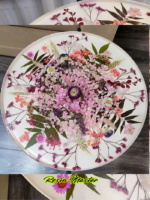Artisan-Crafted Epoxy Resin River Table ‘Flowers’ – Stunning Floral Inclusions, Hand-Poured Design - Image 2